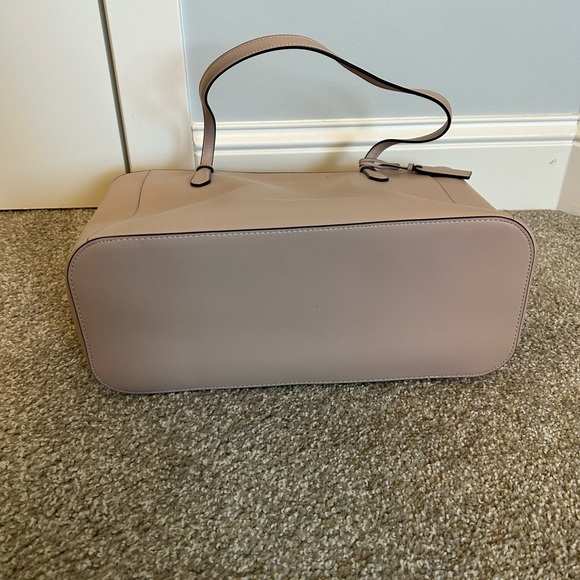 Kate Spade Schuyler Medium Tote - Picture 5 of 9